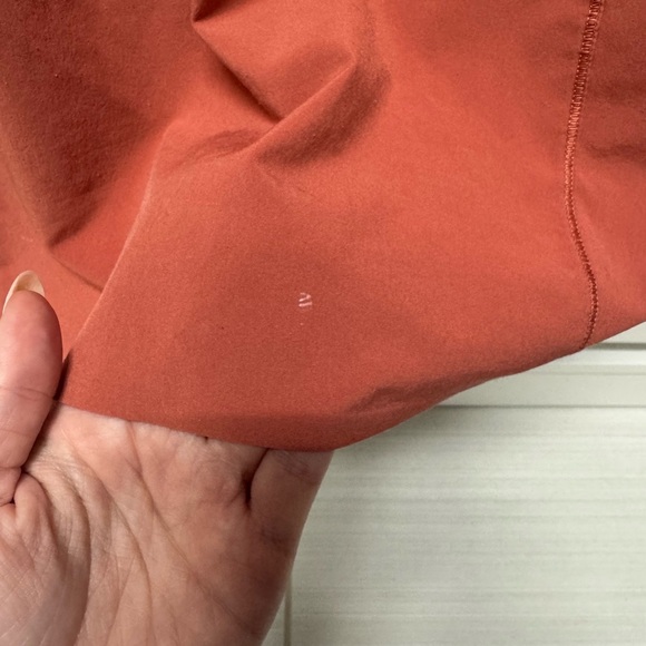 Athleta run with it 14 inch skort orange color size small - Picture 9 of 9